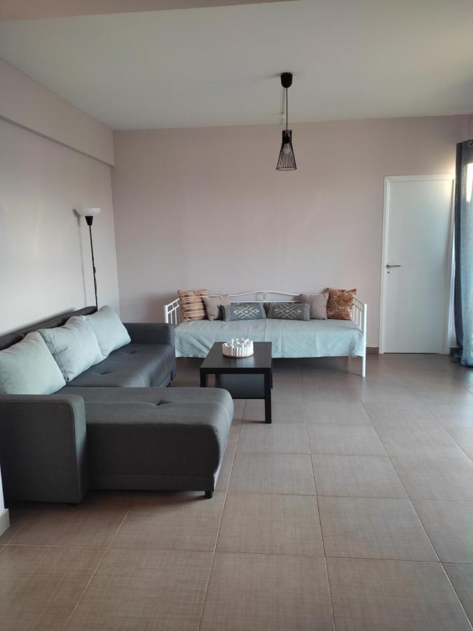 Double M Comfy Flat Appartement Markópoulon Buitenkant foto
